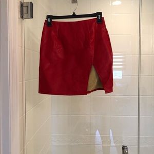 Super down red faux leather mini skirt